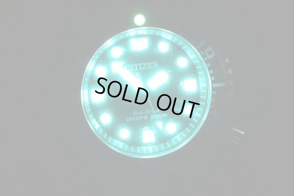 シチズン　プロマスター　ダイバー２００ｍ　ＢＮ０１５１－１７Ｌ　青文字盤　ライト暗闇