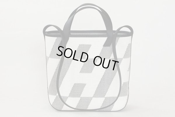 エルメス　HアンビエPM ホワイト／ブラック　裏面