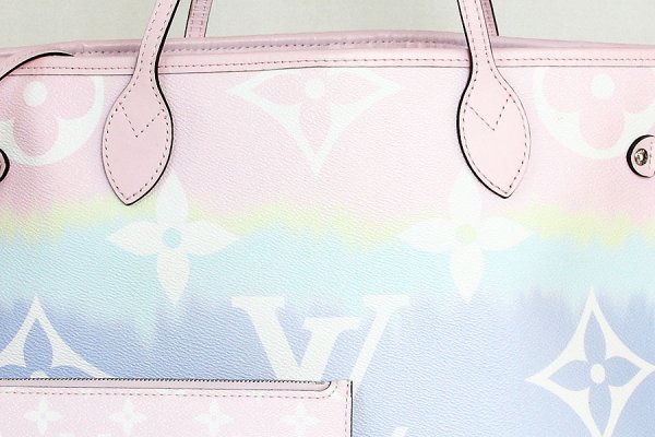 ルイ・ヴィト ン　LVエスカル ネヴァーフルMM M45270　表面