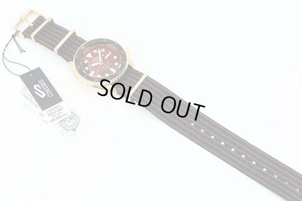 セイコー　セイコー５　ＳＢＳＡ１６０　赤文字盤　ブライアン・メイ コラボモデル　布ベルト状態　表面