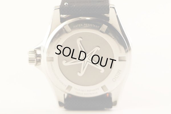 ミドー　オーシャンスタートリビュート　Ｍ０２６．８３０　黒文字盤　裏面拡大