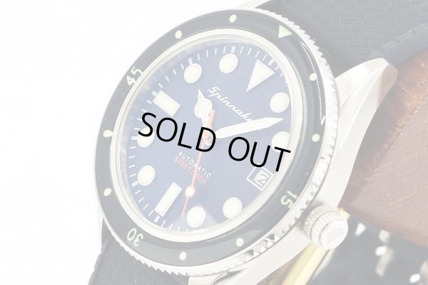 スピニカ　ケーヒル　ＳＰ５０７５－２２　紺文字盤　サイド拡大