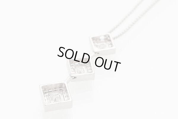 PT850/900 ダイアイリペンダントネックレス 0.330ct 0.30ct 0.35ct 8.60g　裏面