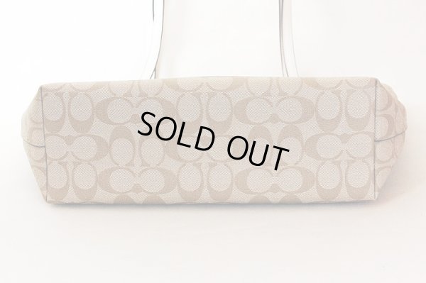 コーチ　トートバック A2154-4455 IMDQC ベージュ／ホワイト　底