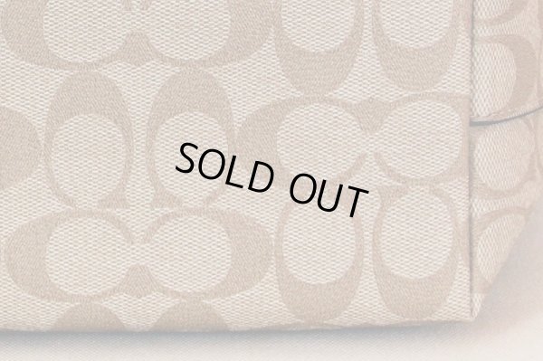 コーチ　トートバック A2154-4455 IMDQC ベージュ／ホワイト　底拡大