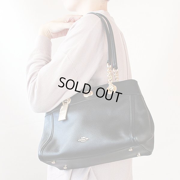 コーチ ターンロック イーディ ハンドバック F1880-F87239 ブラック 掛けたイメージ