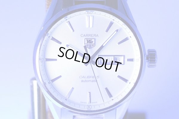 タグホイヤー　カレラ　キャリバー５　ＷＡＲ２０１Ｂ－１　銀文字盤　ライト