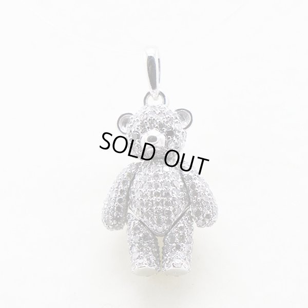 K18WG ダイアイリペンダントトップ 2.30ct 7.10g　装着イメージ