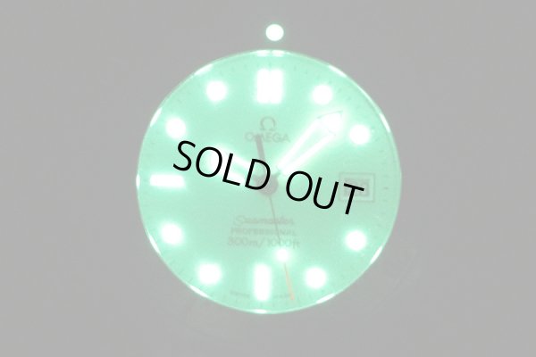 オメガ　シーマスター　２５６２．２０　白文字盤　ライト暗闇