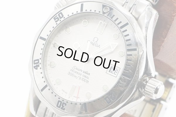 オメガ　シーマスター　２５６２．２０　白文字盤　サイド拡大