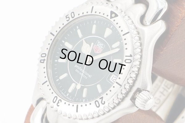 タグホイヤー　Ｓ／ｅｌ　ＷＧ１１１９　緑文字盤　サイド拡大