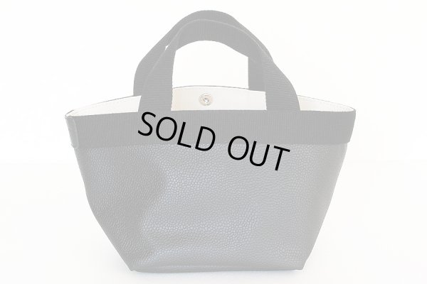 エルベシャプリエ　リュクス舟型トートS 701GP ノワール／ノワール　裏面