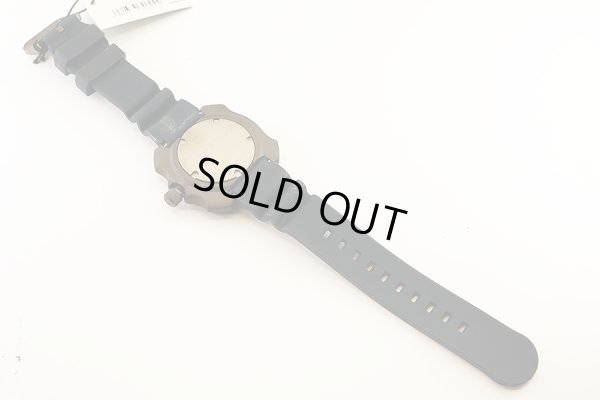 シチズン　プロマスター　ダイバー２００ｍ　ＢＮ０２２７－０９Ｌ 青迷彩文字盤　ラバーベルト状態　裏面