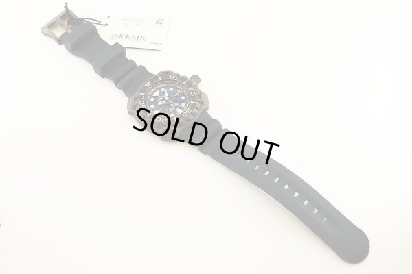 シチズン　プロマスター　ダイバー２００ｍ　ＢＮ０２２７－０９Ｌ 青迷彩文字盤　ラバーベルト状態　表面