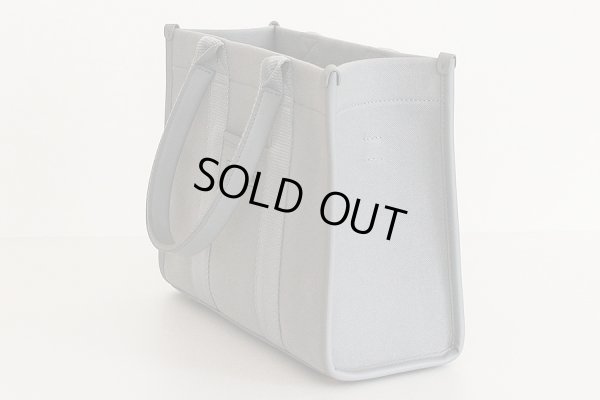 バレンシアガ ハードウェア スモールトートバック 674102 1160 グレー サイド