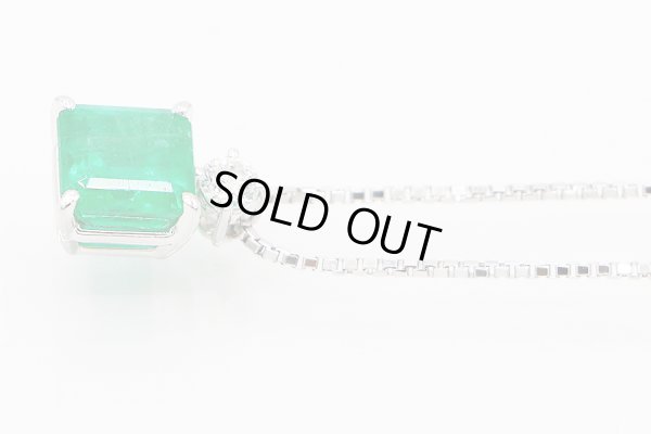 タサキ　PT900/850 エメラルドダイアイリペンダントネックレス 1.73ct 0.11ct 5.10g　サイド