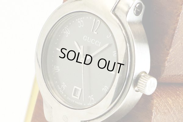 グッチ　８９００Ｌ　グレー文字盤　サイド拡大