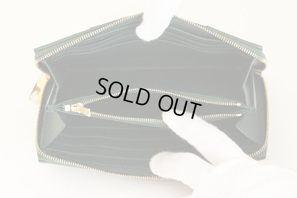 ボッテガヴェネタ　カセット ジップアラウンドウォレット ダークグリーン　中身