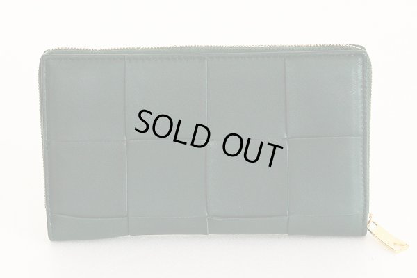 ボッテガヴェネタ　カセット ジップアラウンドウォレット ダークグリーン　裏面