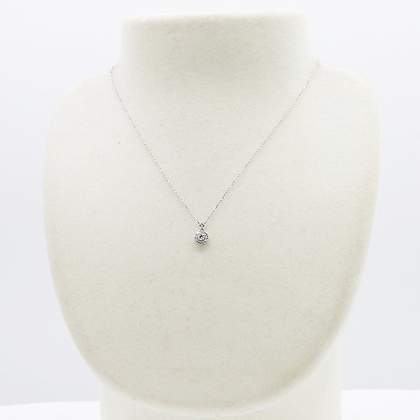 ヴァンドーム　PT950/850 ダイアイリペンダントネックレス 0.088ct 0.10ct 2.30g　装着イメージ