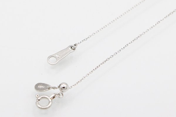 ヴァンドーム　PT950/850 ダイアイリペンダントネックレス 0.088ct 0.10ct 2.30g　留め具外したイメージ