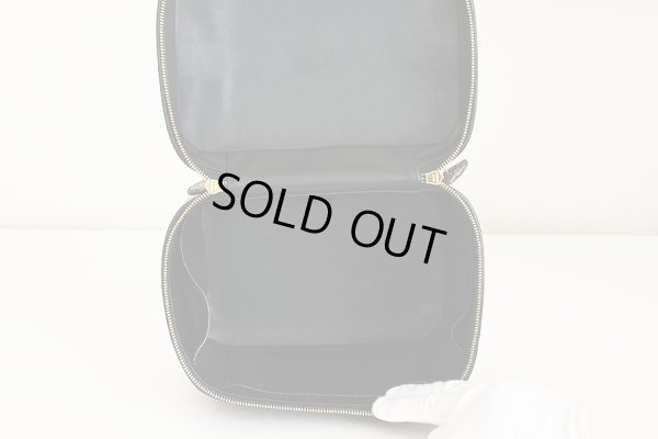 シャネル　2WAYバニティバック ブラック／GP金具　中身