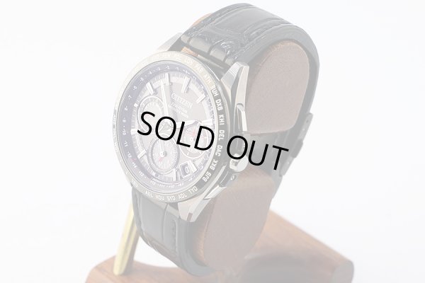 シチズン　サテライトウェーブ　ＣＣ９０１５－０３Ｅ　黒文字盤　サイド