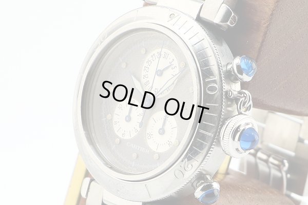 カルティエ　パシャ　クロノリフレックス　グレー文字盤　サイド拡大