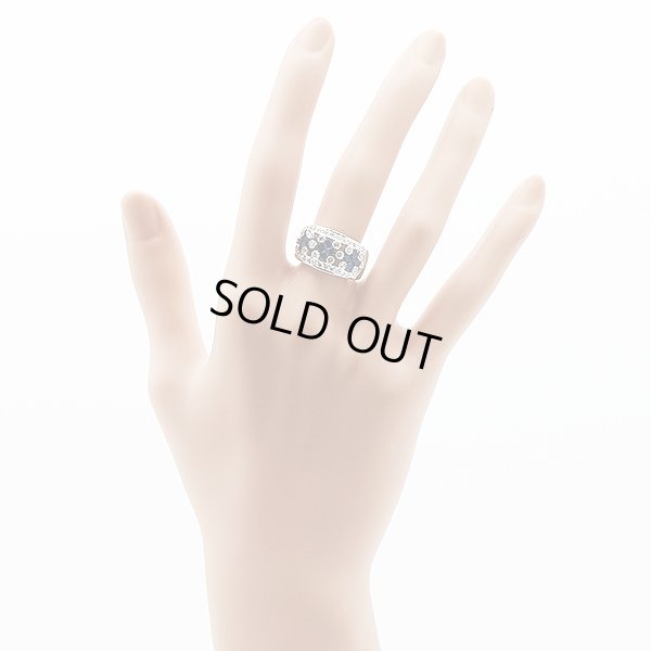 K18WG サファイアダイアイリリング 1.27ct 0.55ct 7.60g　装着イメージ