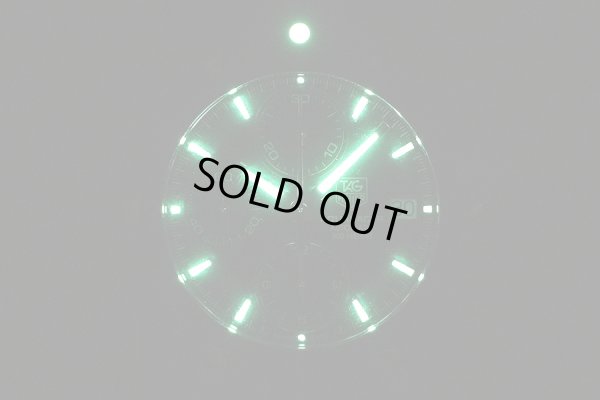 タグホイヤー　アクアレーサー３００　ＣＡＦ２１１２　紺文字盤　ライト暗闇