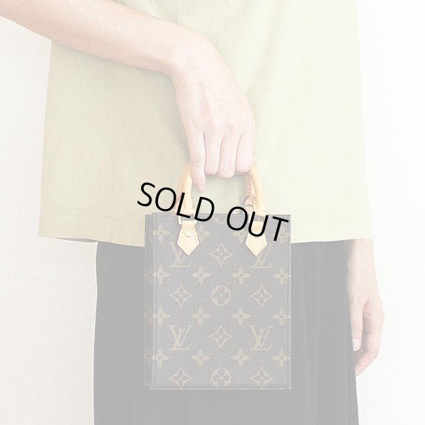 ルイ・ヴィト ン　プティット・サックプラ M81295　持ったイメージ