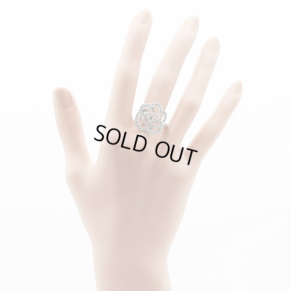 K18WG ダイアイリリング 0.75ct 4.90g　装着イメージ