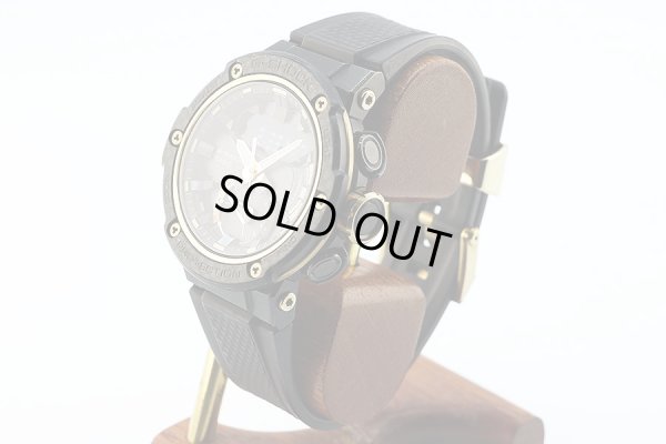 カシオ　Ｇショック　ＧＳＴ－Ｂ２００　５６０８　デジアナ　黒文字盤　サイド