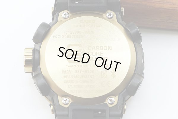 カシオ　Ｇショック　ＧＳＴ－Ｂ２００　５６０８　デジアナ　黒文字盤　裏面拡大
