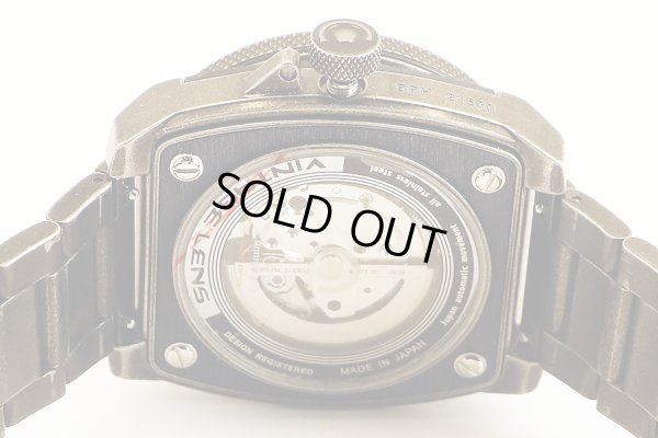 タックス　ヴィンテージレンズ２　ＴＳ１８０３Ｋ　黒文字盤　１０周年限定　裏面拡大