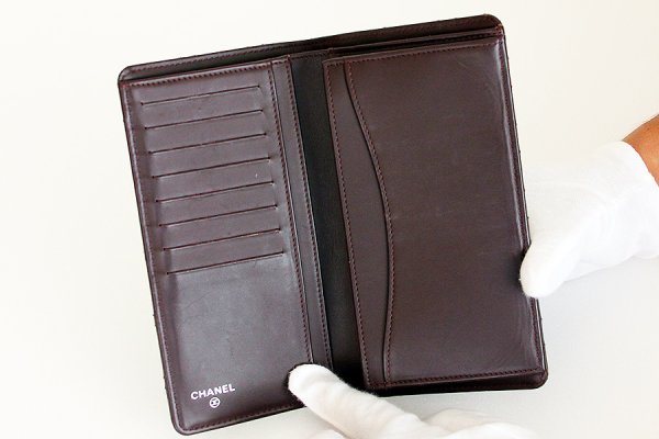 シャネル　マトラッセ ニツ折長財布 A31509 ブラック／SIV金具　中身