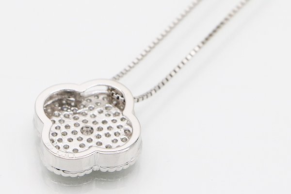 K18WG ダイアイリペンダントネックレス 1.01ct 8.80g　裏面