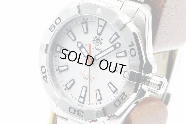 タグホイヤー　アクアレーサー　ＷＢＤ１１１１　白文字盤　サイド拡大