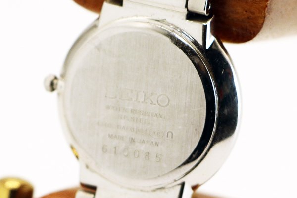 セイコー　エクセリーヌ　ＳＷＤＬ１４９　シェル文字盤　４Ｊ４０－０ＡＦ０　裏面拡大