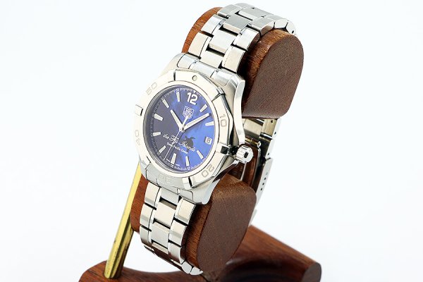 タグホイヤー　アクアレーサー　ＷＡＦ２１１Ｆ　青シェル文字盤　フィジー限定　亀　サイド