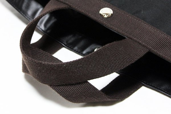 エルベシャプリエ　コーデュラ舟型トートM 707C ノワール／モカ　持ち手に毛羽立ち