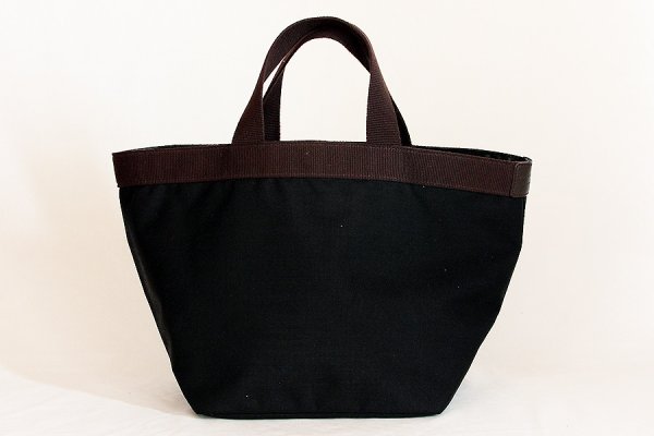 エルベシャプリエ　コーデュラ舟型トートM 707C ノワール／モカ　裏面