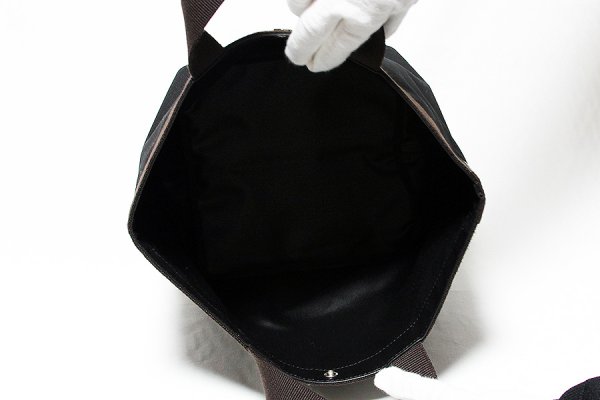 エルベシャプリエ　コーデュラ舟型トートM 707C ノワール／モカ　中身