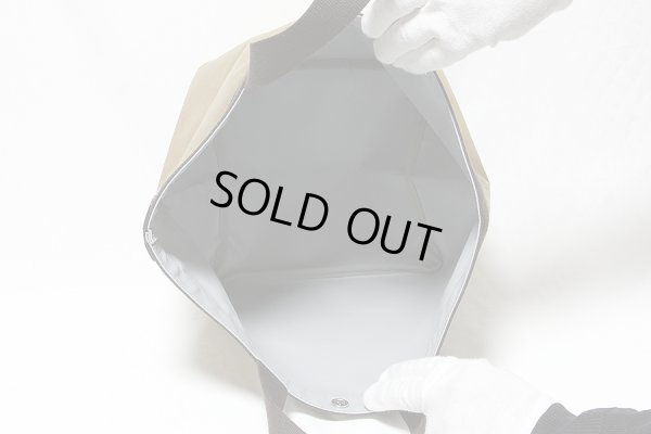 エルベシャプリエ コーデュラ舟型トートM 707C シャモワ/モカ 中身