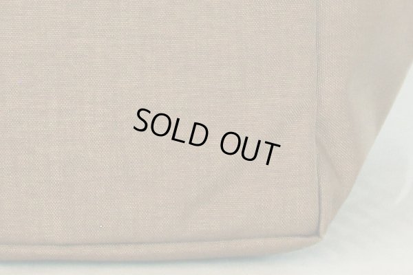 エルベシャプリエ コーデュラ舟型トートM 707C シャモワ/モカ 底拡大