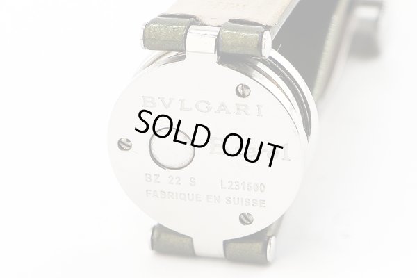 ブルガリ　ビーゼロワン　ＢＺ２２　黒文字盤　裏面拡大