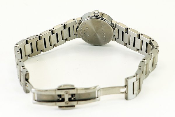 ブルガリ　ブルガリブルガリ　ＢＢ２３Ｓ　黒文字盤　１２Ｐ　ブレス