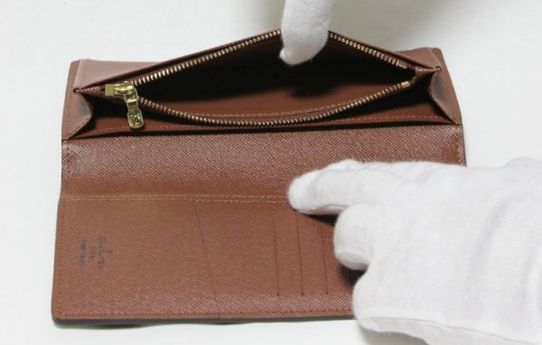 ルイ・ヴィトン	ポルトフォイユ・ブラザ M66540　中身