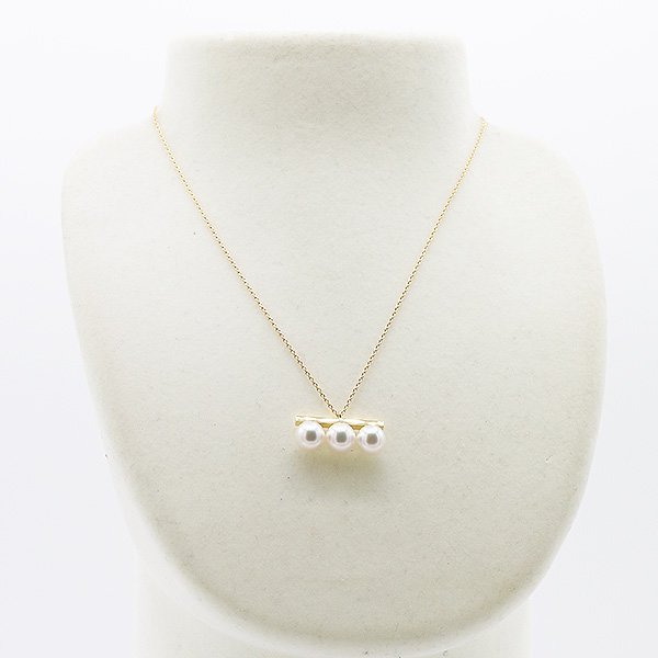 タサキ　750YG バランスネオ ペンダント P-16850 7.30g　装着イメージ