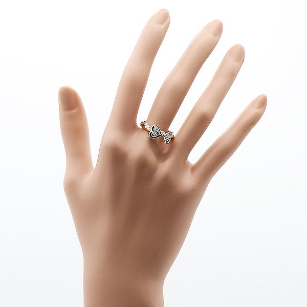 木内 賢治 　PT900/K18/PG ダイアイリリング 0.58ct 5.50g　装着イメージ